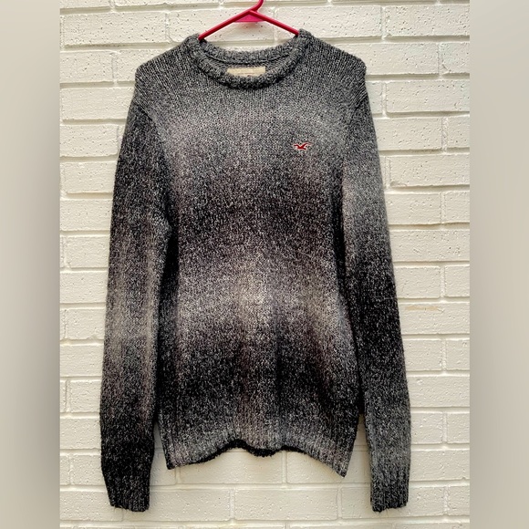 Hollister Other - Used Hollister sweater size : M